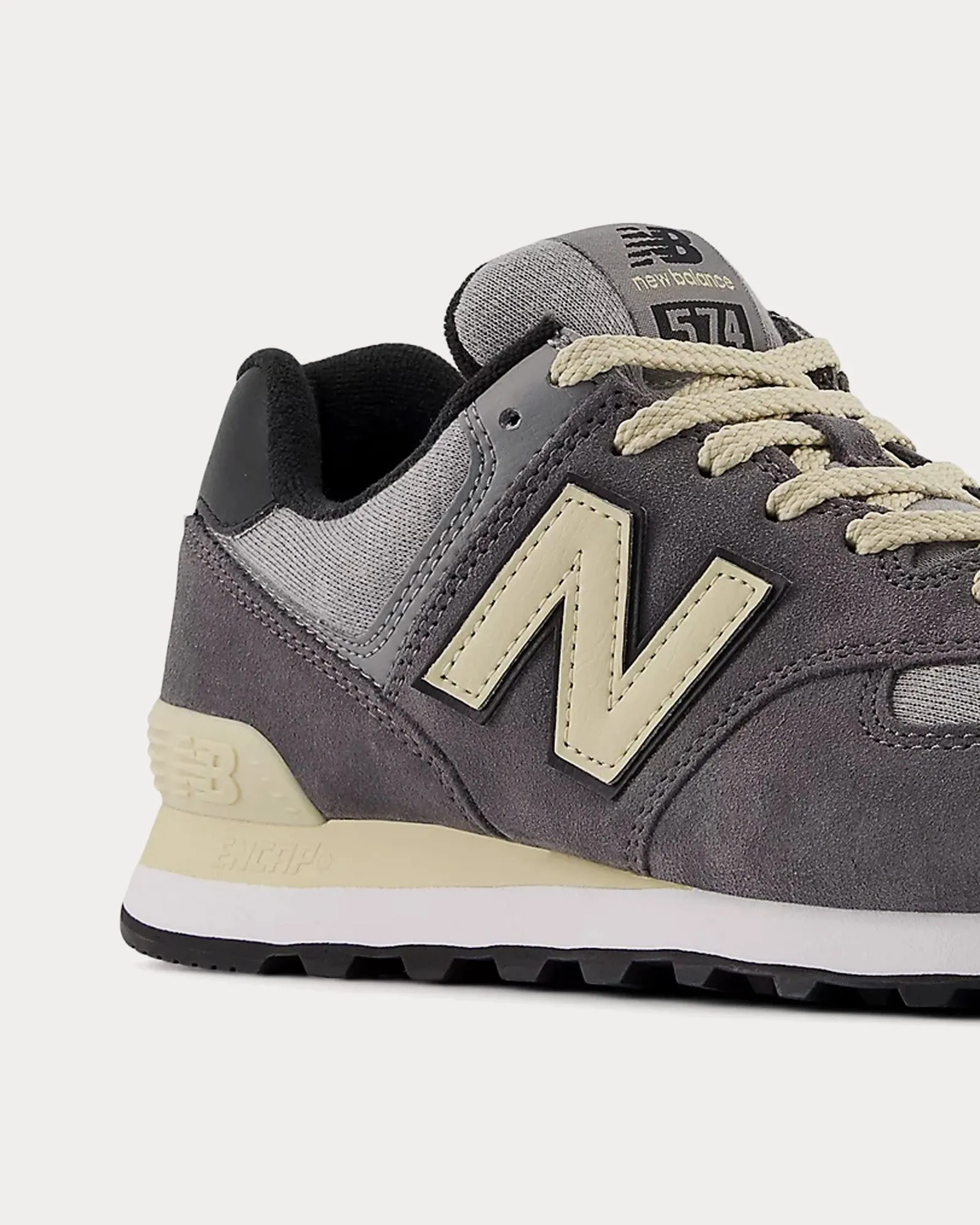 574 Magnet / Sandstone Low Top Sneakers