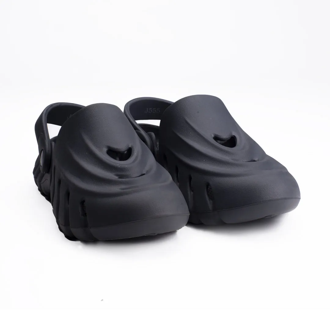 BOYS CLOGS