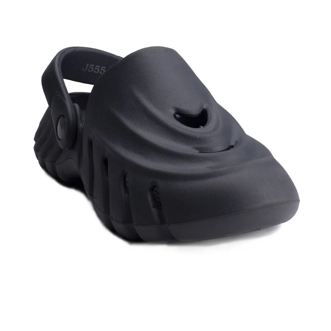 BOYS CLOGS