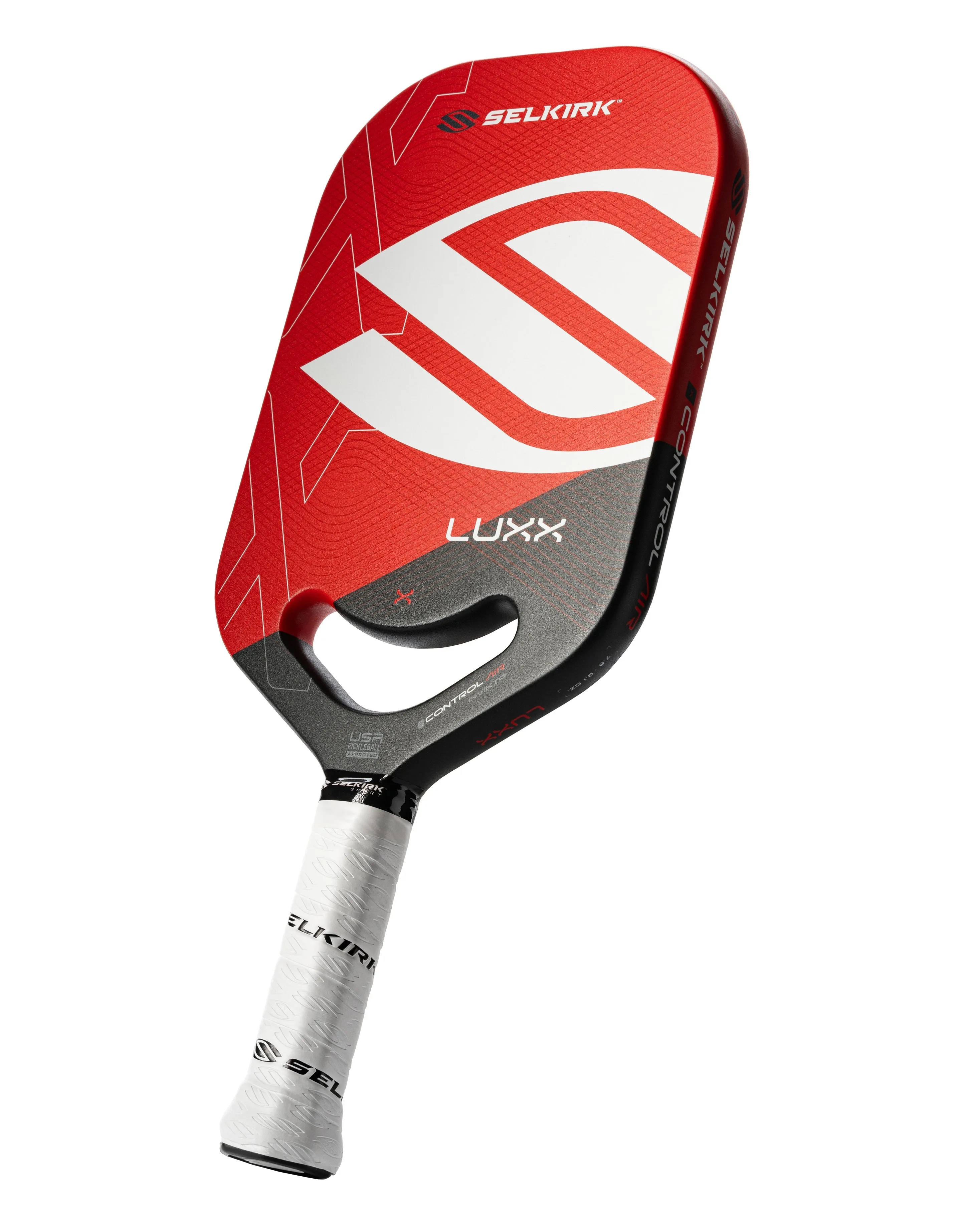 Demo of the Selkirk Luxx Control Air-Invikta Pickleball Paddle only for Padel players in Mumbai.