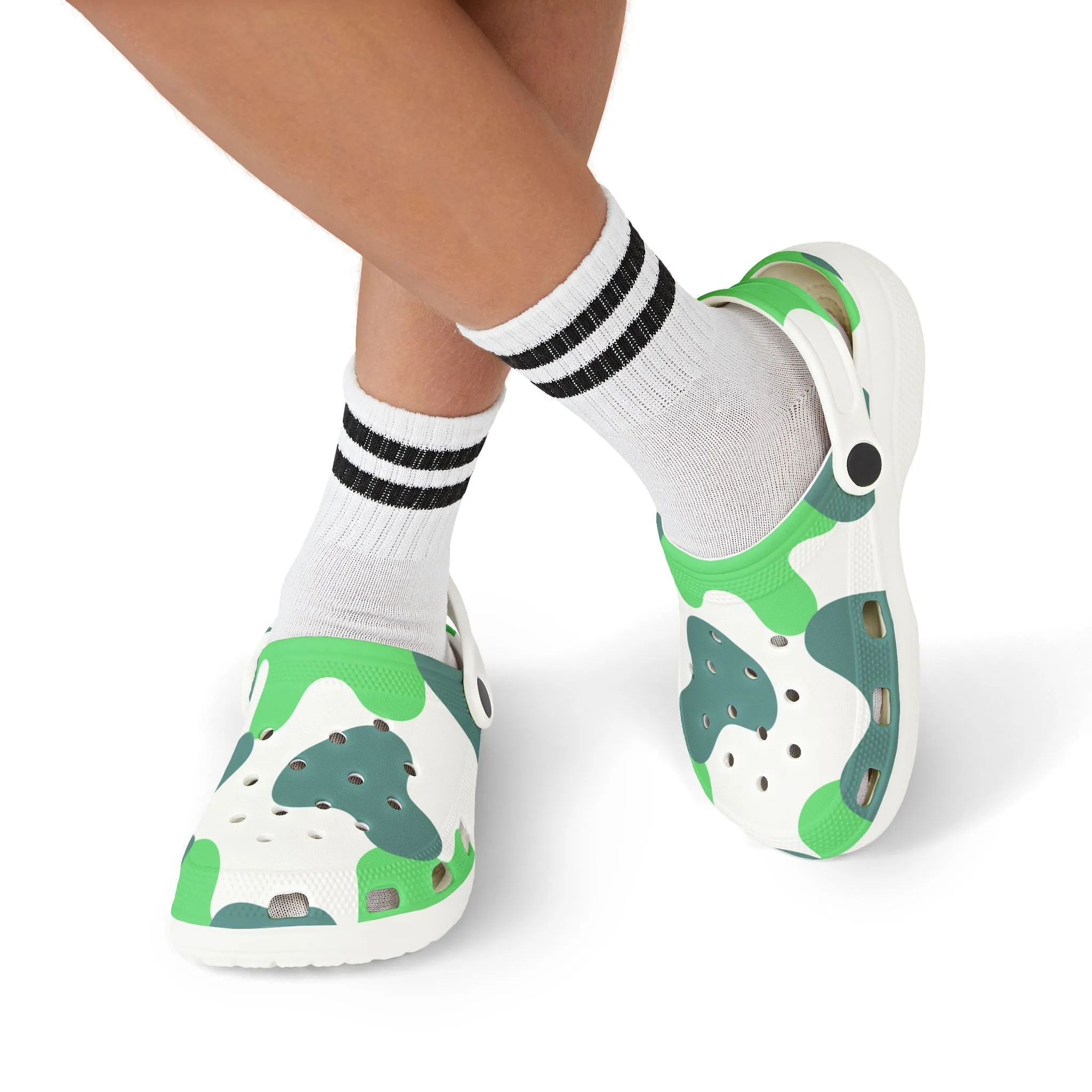 Kids camo green Clogs