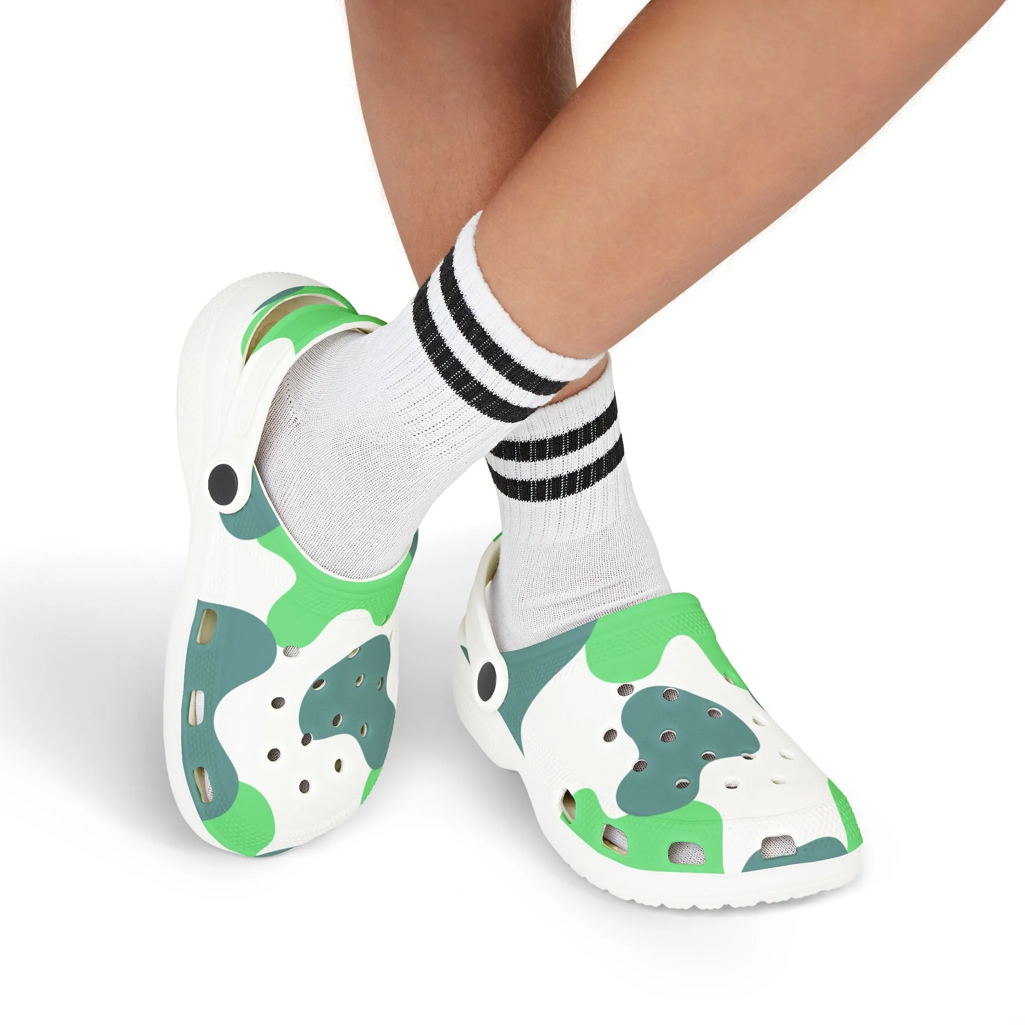Kids camo green Clogs